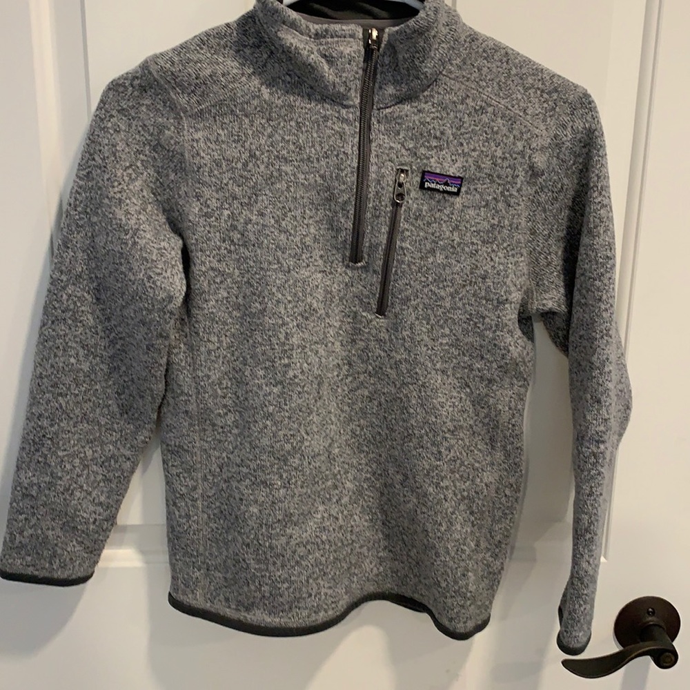 Patagonia size 10/ medium Boys/ Girls fleece